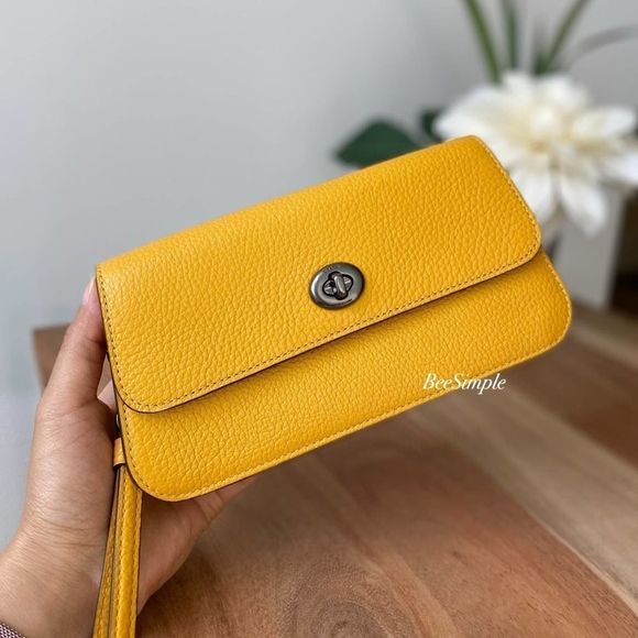 ‎COACH ORIGINALS WRISTLET - Picture 2 of 8